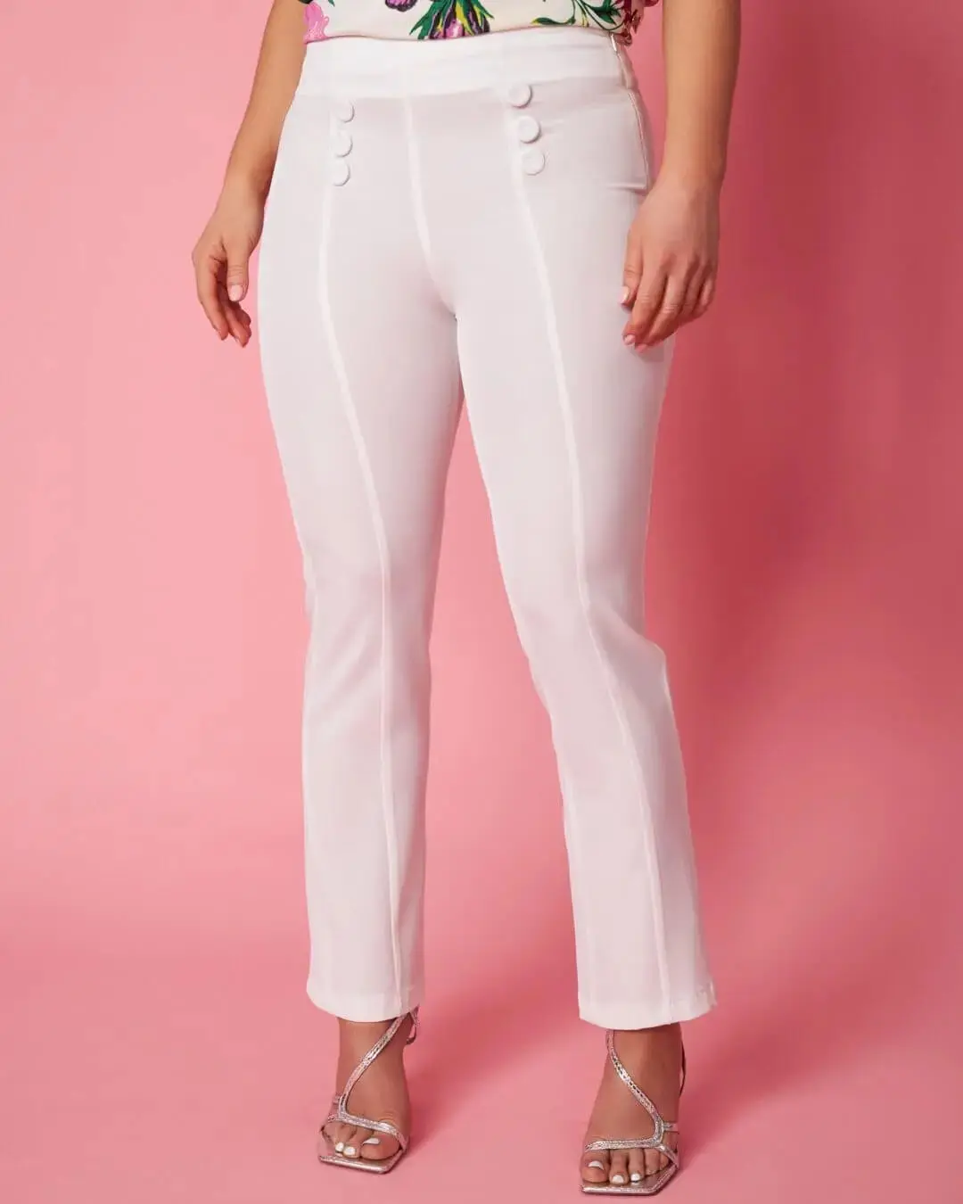 Pantalone a sigaretta in cady elasticizzato con bottoni in tinta - Image 3