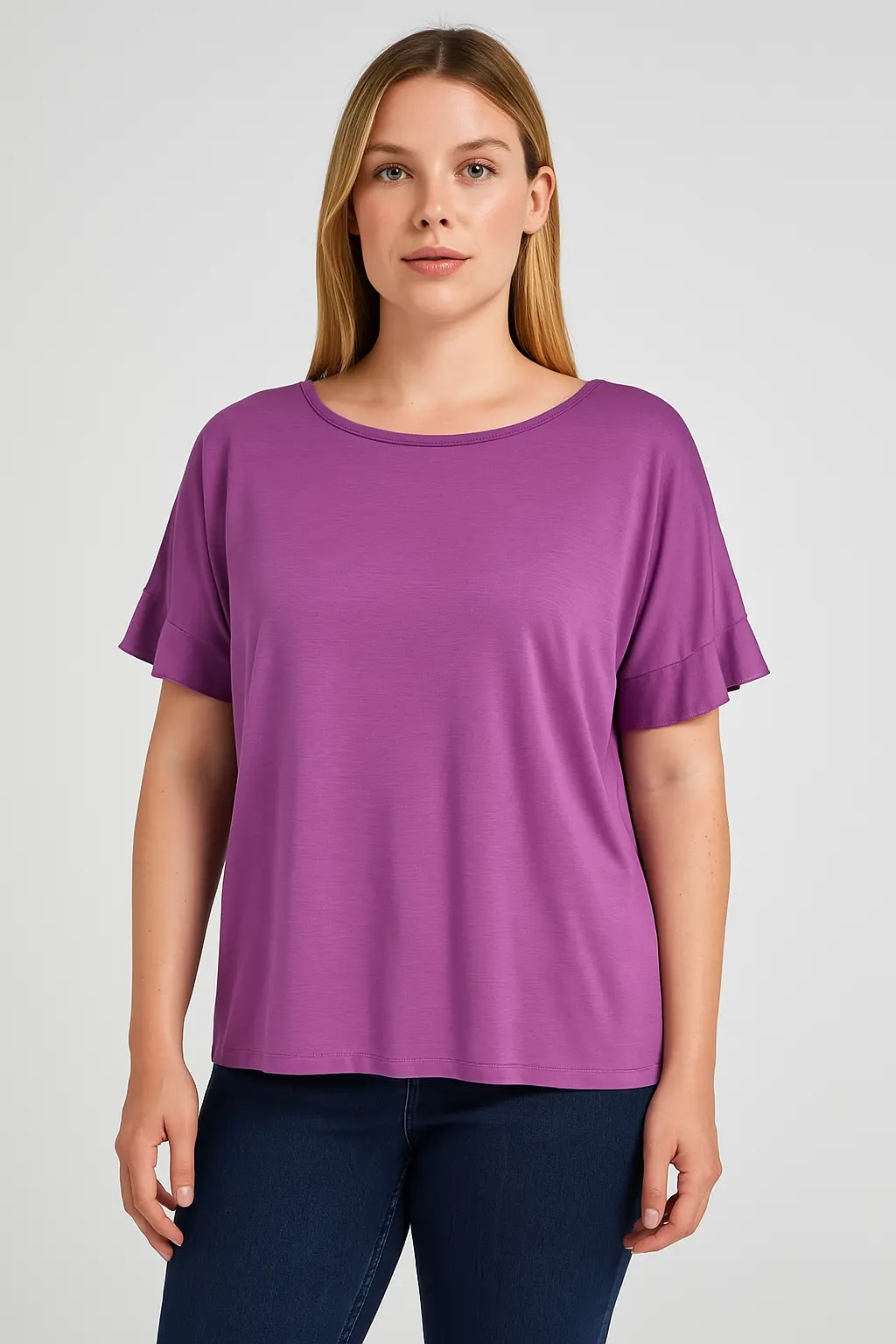 Maglia in filato di viscosa elasticizzata tinta unita con scollo rotondo e maniche kimono. VIOLA