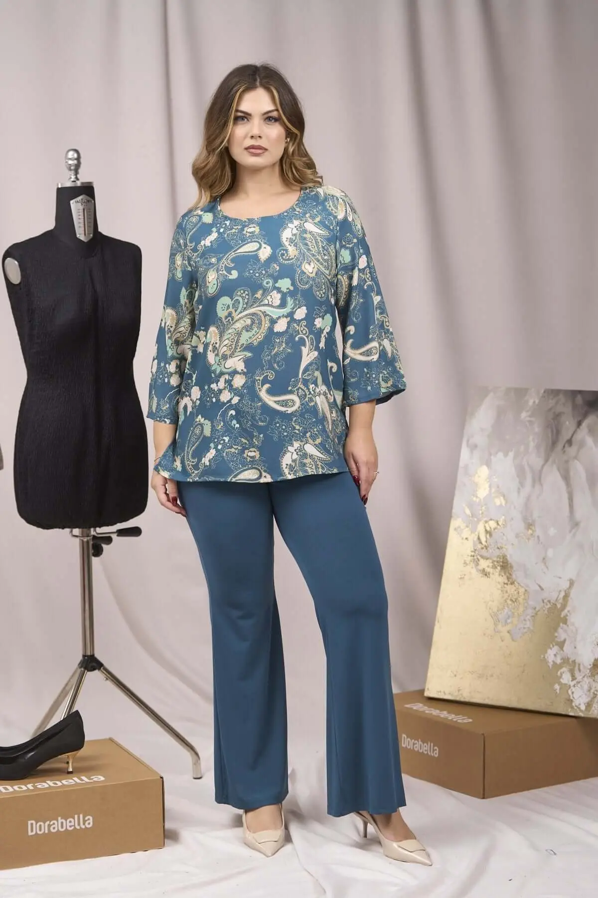 Completo con blusa blusa fantasia e pantalone in unito OTTANIO - Image 4