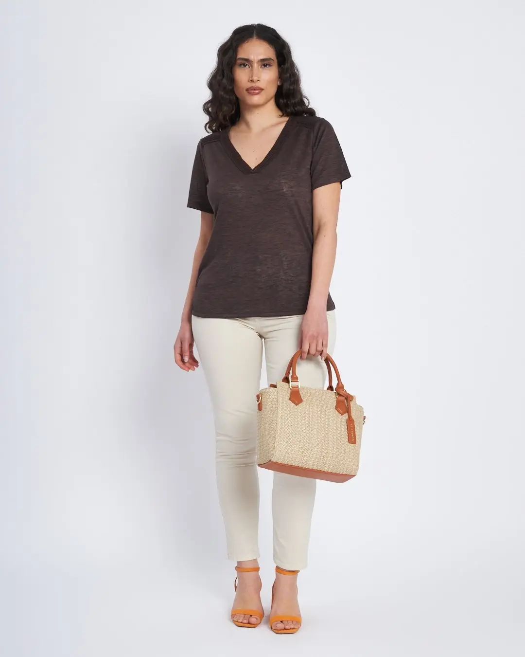 T-shirt con passamaneria sulle spalle CACAO - Image 5
