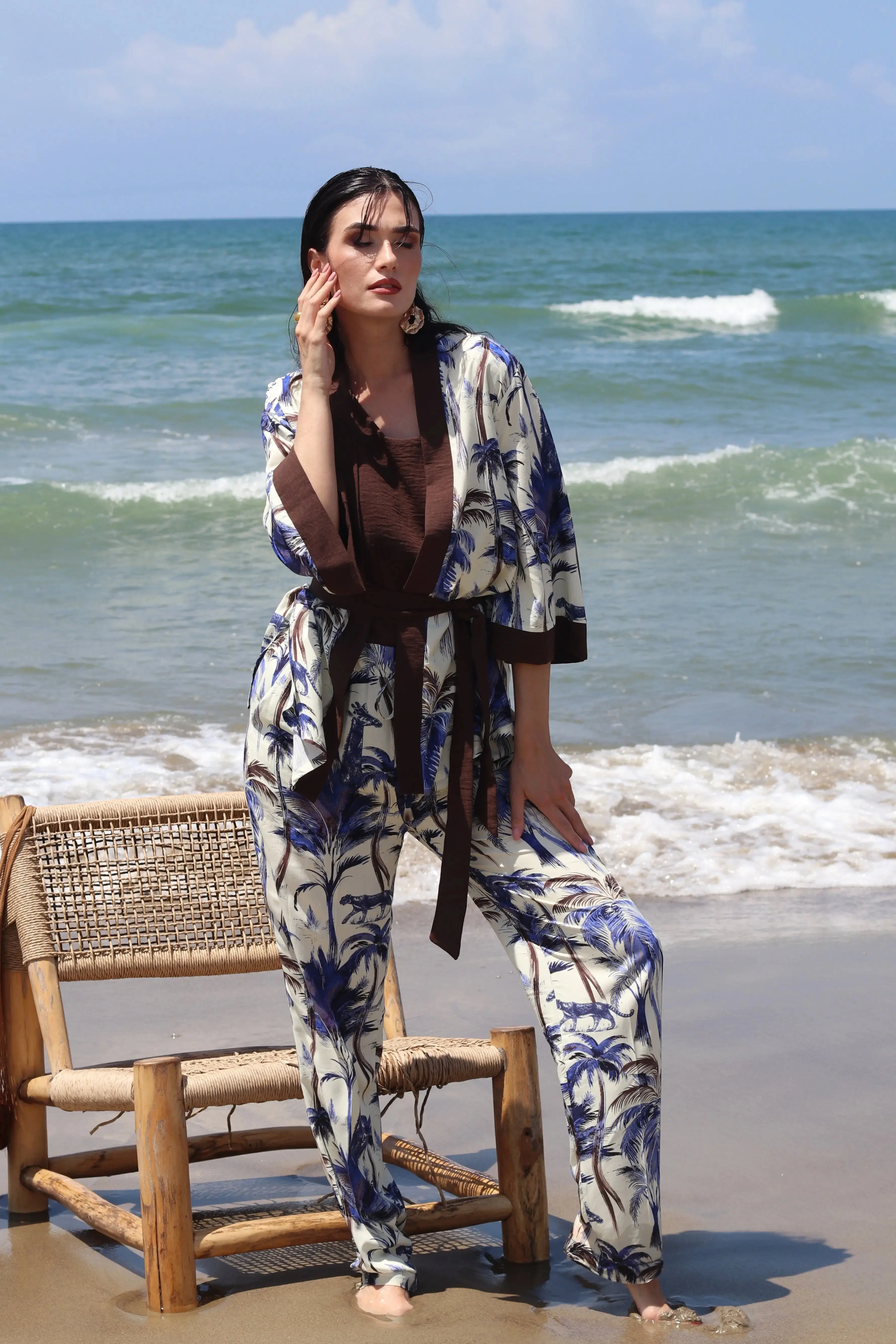 Kimono in fantasia jungle con fusciacca - Image 3