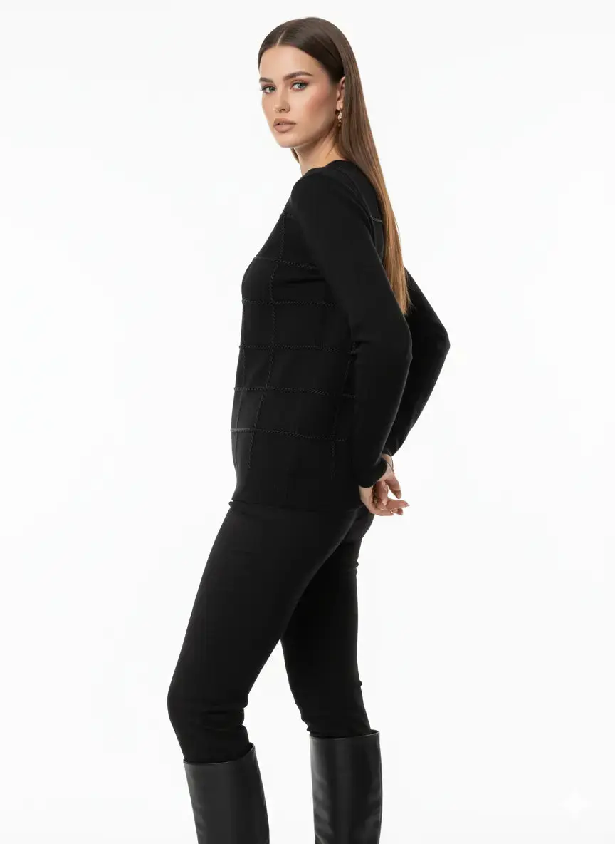 Maglia girocollo con applicazioni - Image 5
