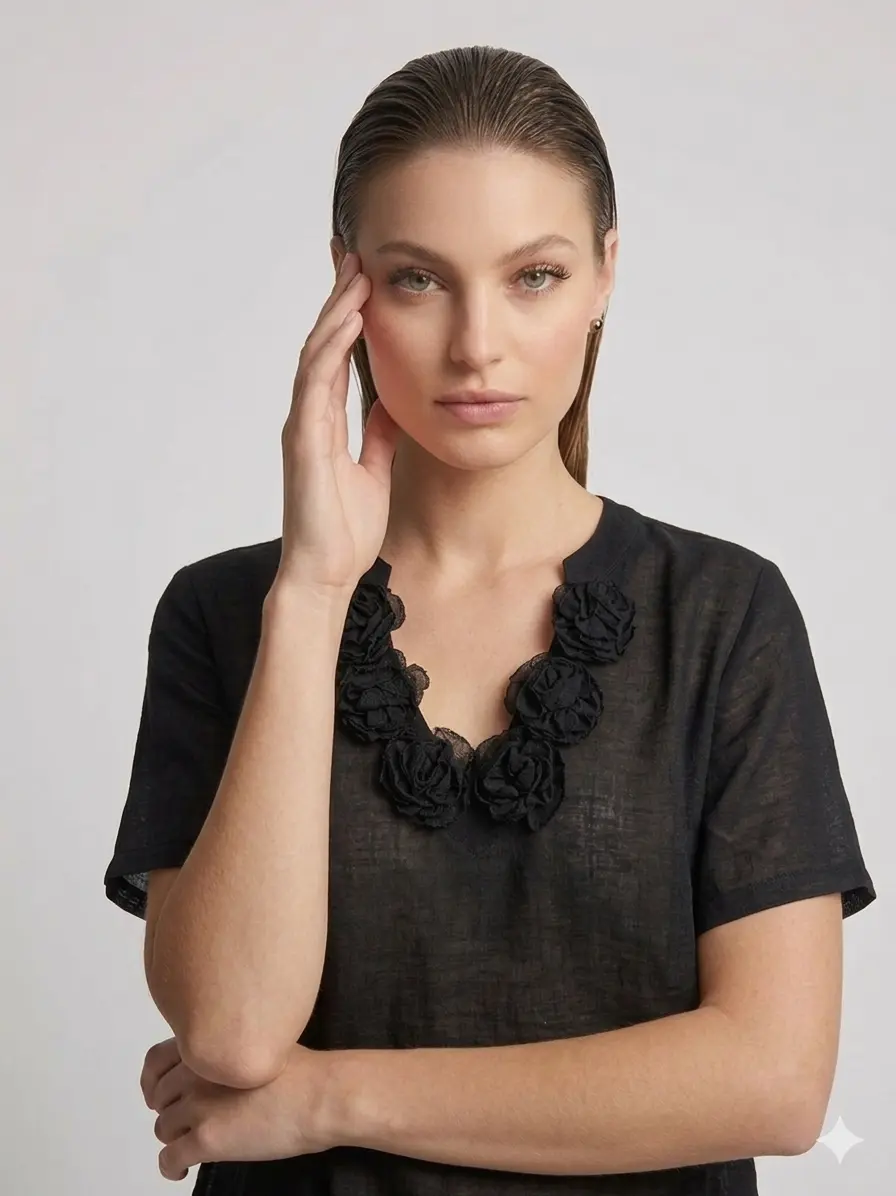 T-Shirt Noir Romantique - Image 5